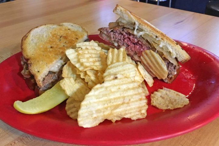 The Great Sandwich Quest: Players Sports Bar’s patty melt